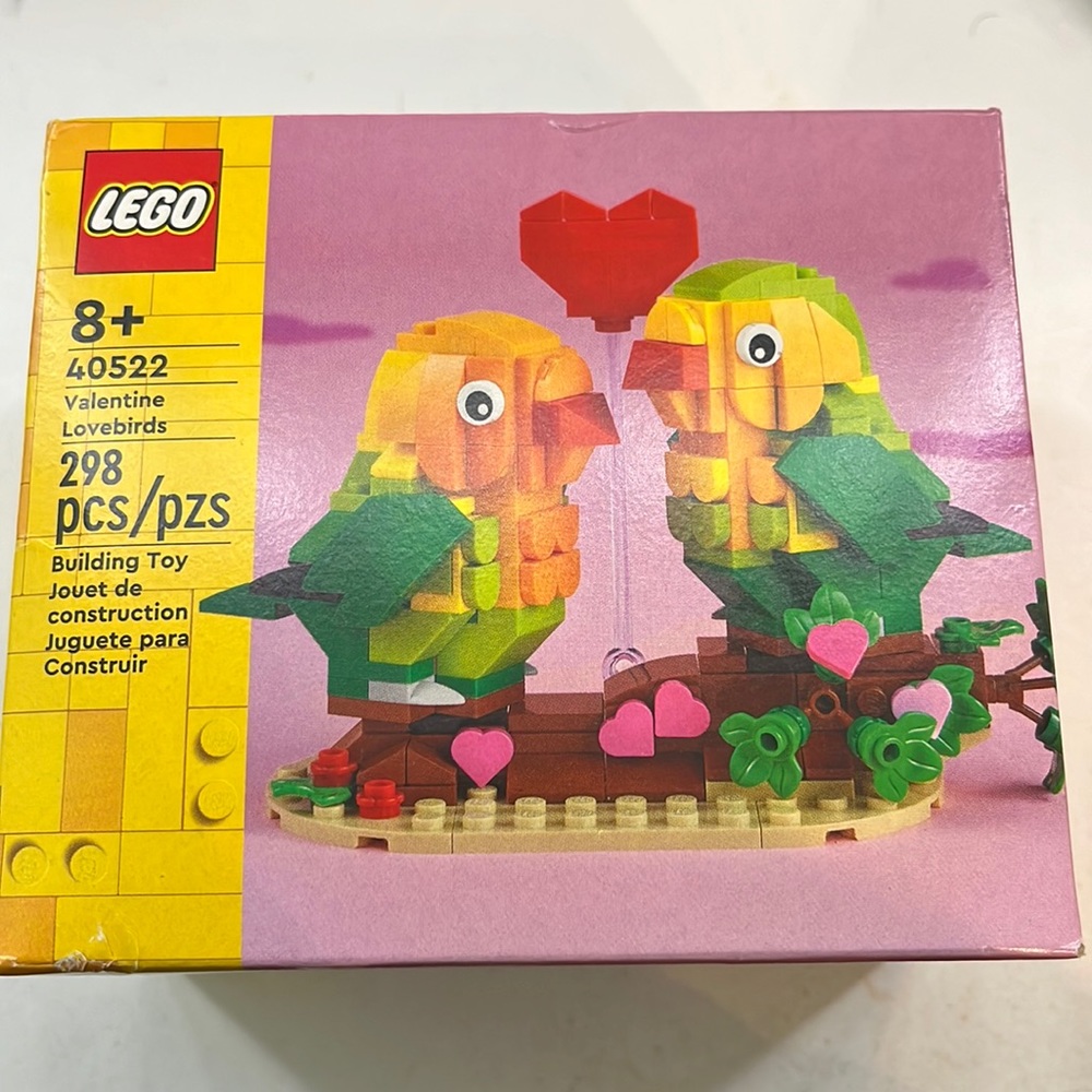 Lego Valentine Lovebirds